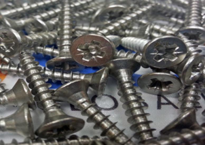 5 Essential Stainless Steel Fixings for the Summer